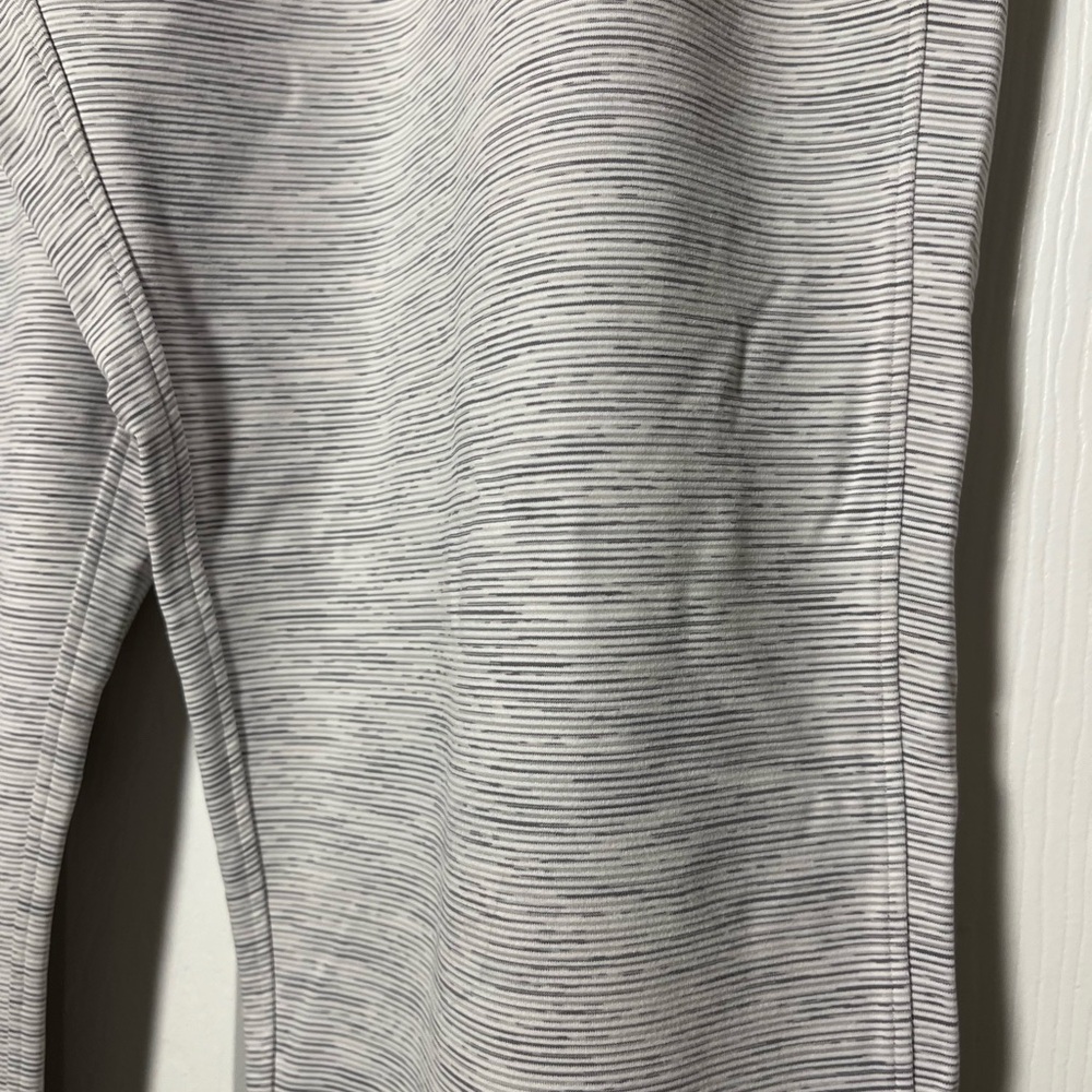 Lululemon On The Fly Pant Wee Are From Space Nimbus Grey Sz 8 EUC - Picture 2 of 8